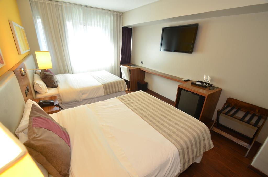 Hotel Bicentenario Suites & Spa San Miguel de Tucumán Cameră foto