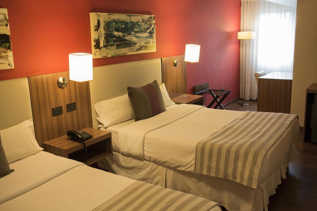 Hotel Bicentenario Suites & Spa San Miguel de Tucumán Cameră foto